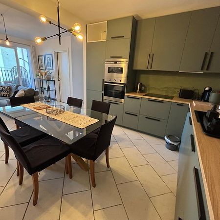 Spacious Seaview Sliema Apt, Steps From Valletta Ferry Экстерьер фото