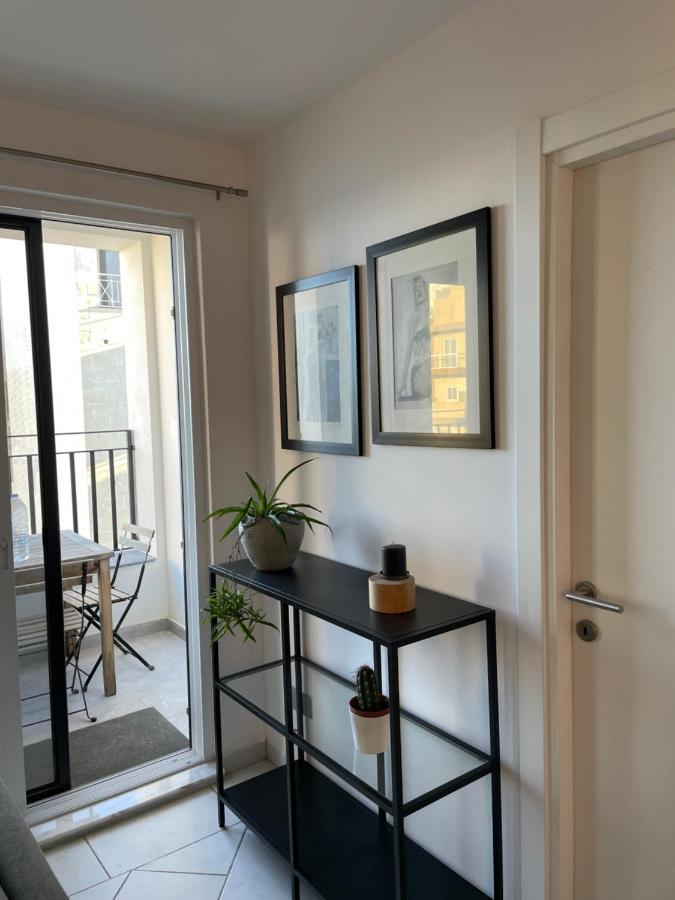 Spacious Seaview Sliema Apt, Steps From Valletta Ferry Экстерьер фото