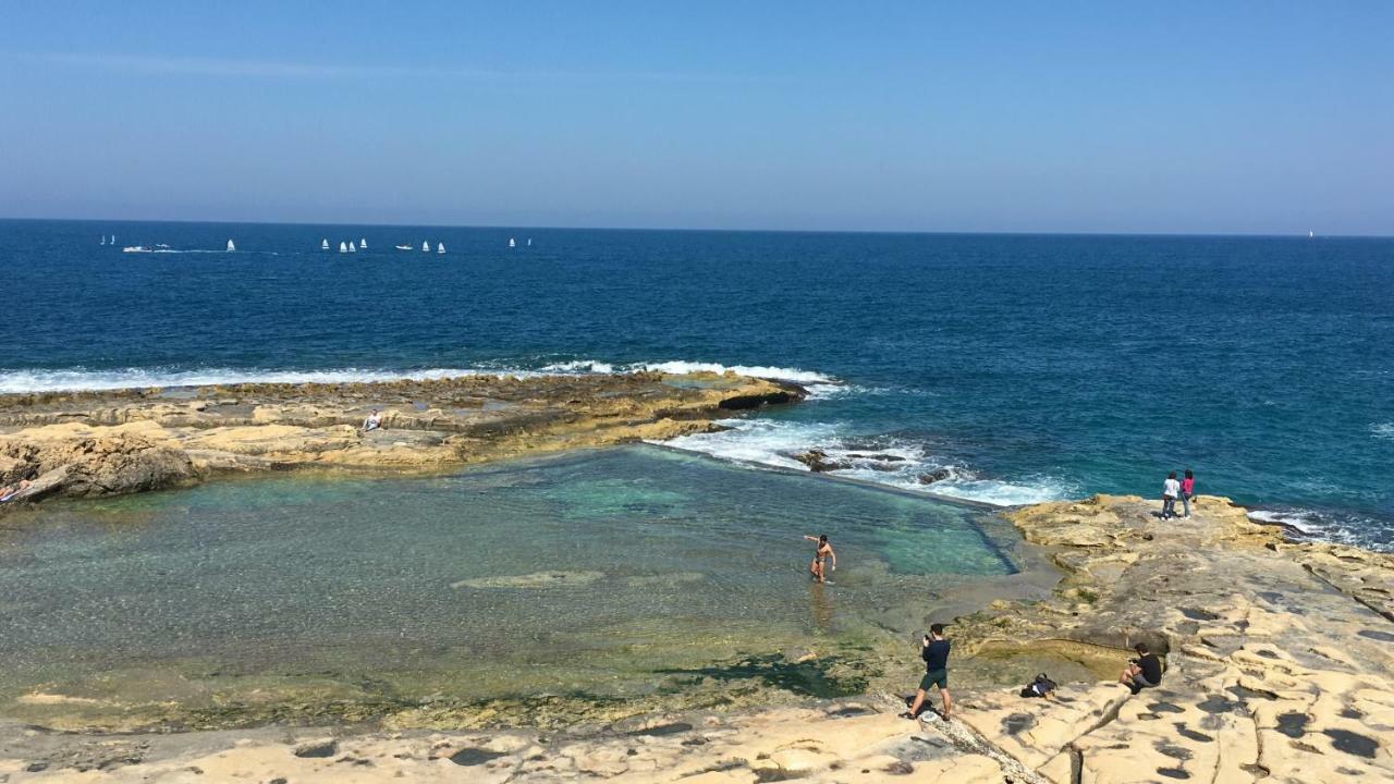 Spacious Seaview Sliema Apt, Steps From Valletta Ferry Экстерьер фото