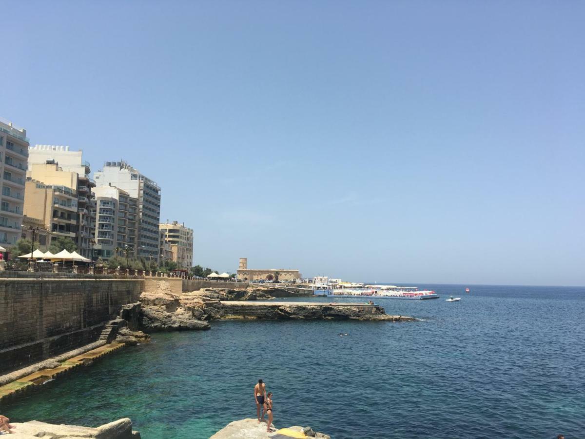 Spacious Seaview Sliema Apt, Steps From Valletta Ferry Экстерьер фото